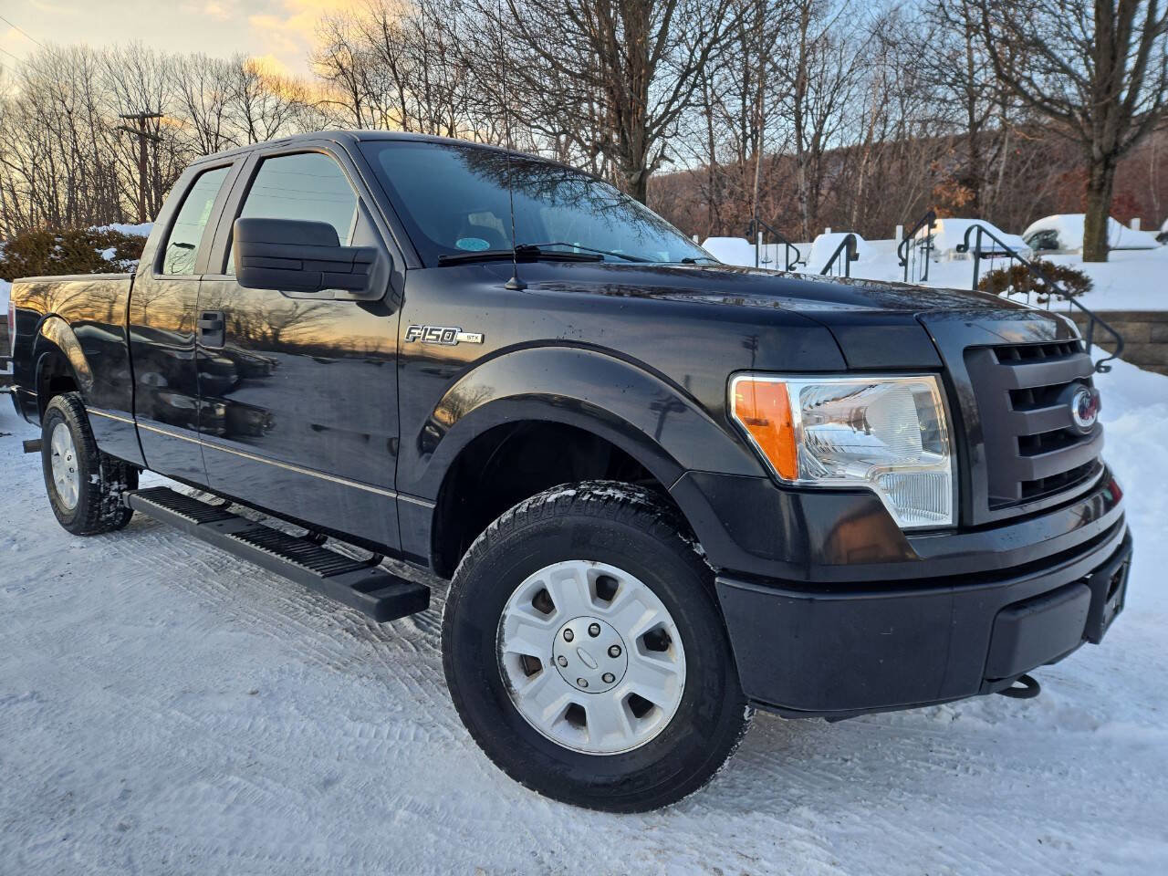 Used 2011 Ford F150 STX w/ Communications Pkg image 30