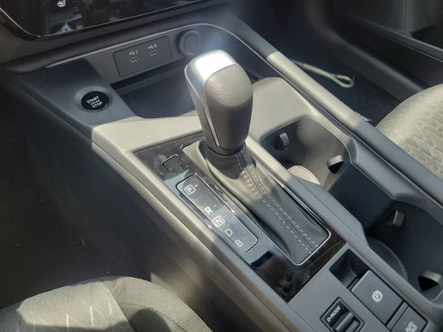 New 2026 Nissan Sentra SV w/ SV Convenience Package FWD image 31