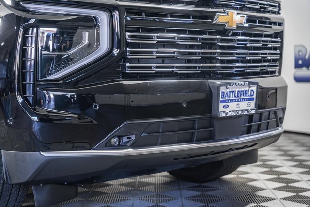 New 2026 Chevrolet Suburban High Country image 14