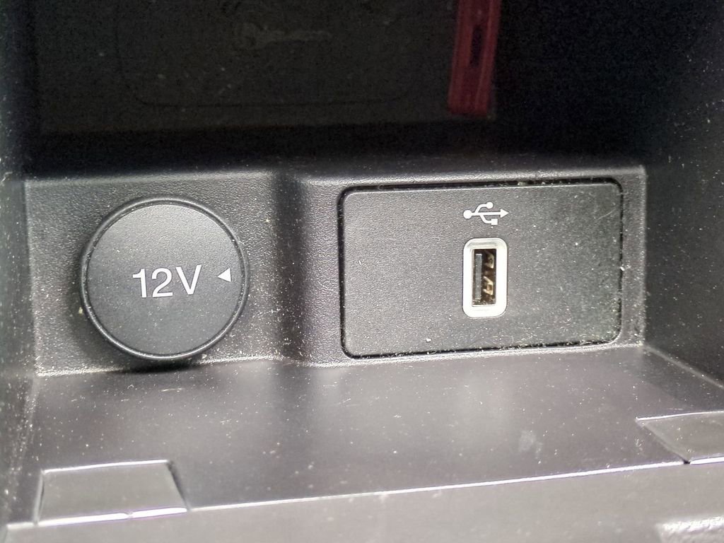 Used 2017 Ford Focus Titanium w/ Titanium Technology Package image 22