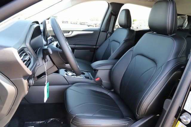 Used 2025 Ford Escape SE w/ PHEV Premium Package FWD image 14