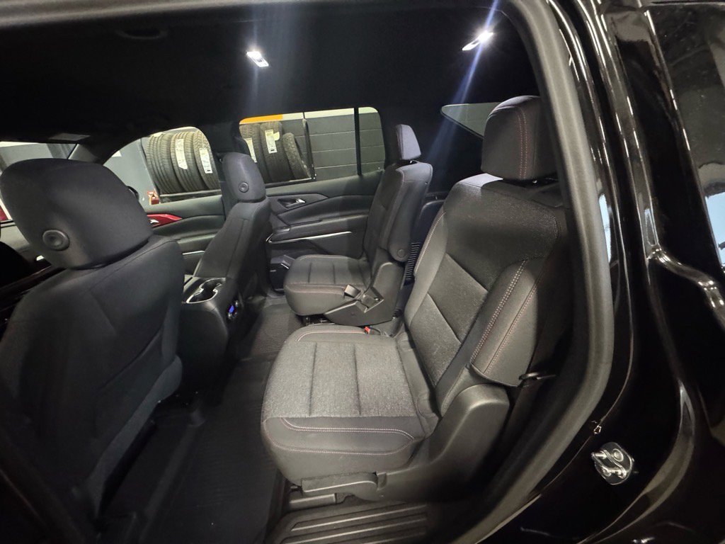 Certified 2024 Chevrolet Traverse Z71 w/ Enhanced Driving Package image 12