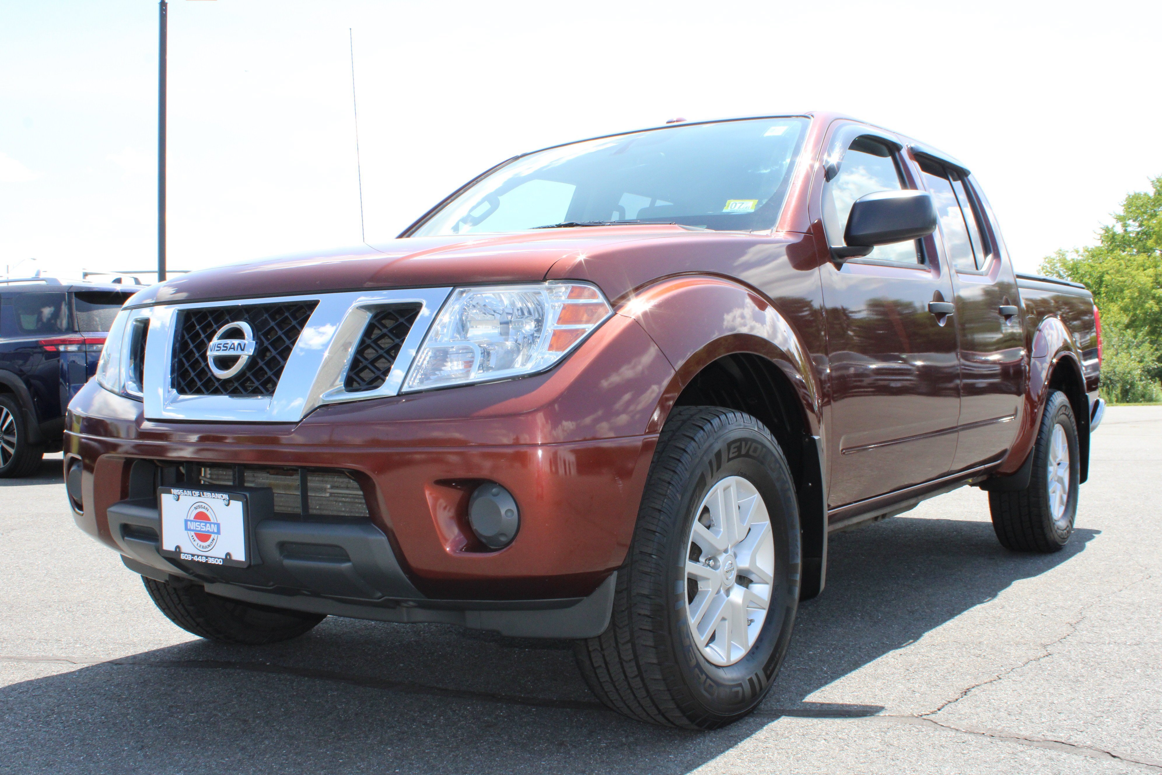 Used 2016 Nissan Frontier SV AWD/4WD image 1