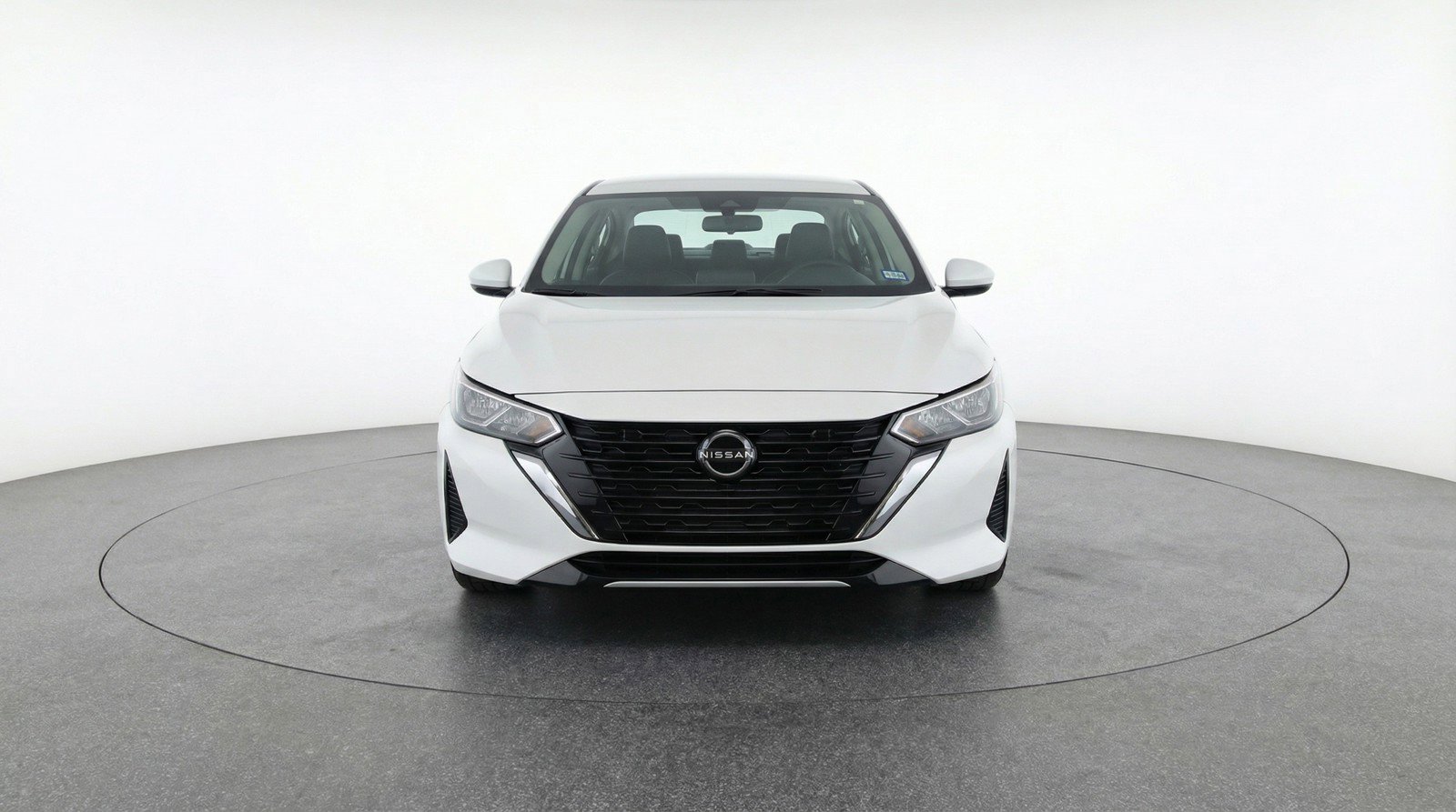 Used 2025 Nissan Sentra SV image 2