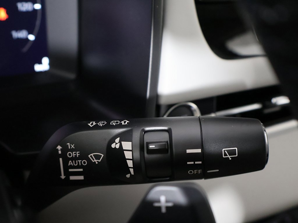 New 2025 Mitsubishi Outlander SE image 46