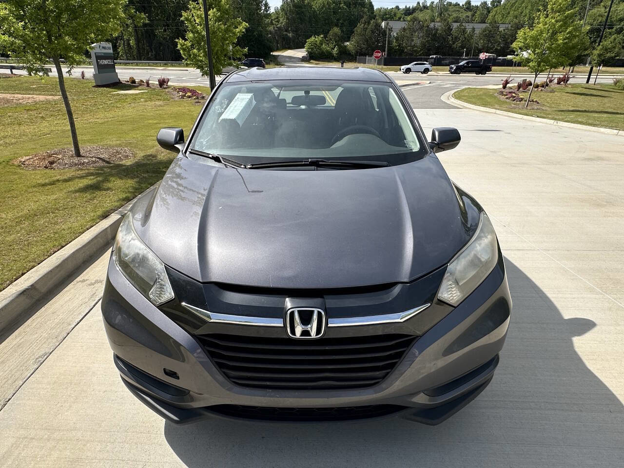 Used 2017 Honda HR-V LX image 3