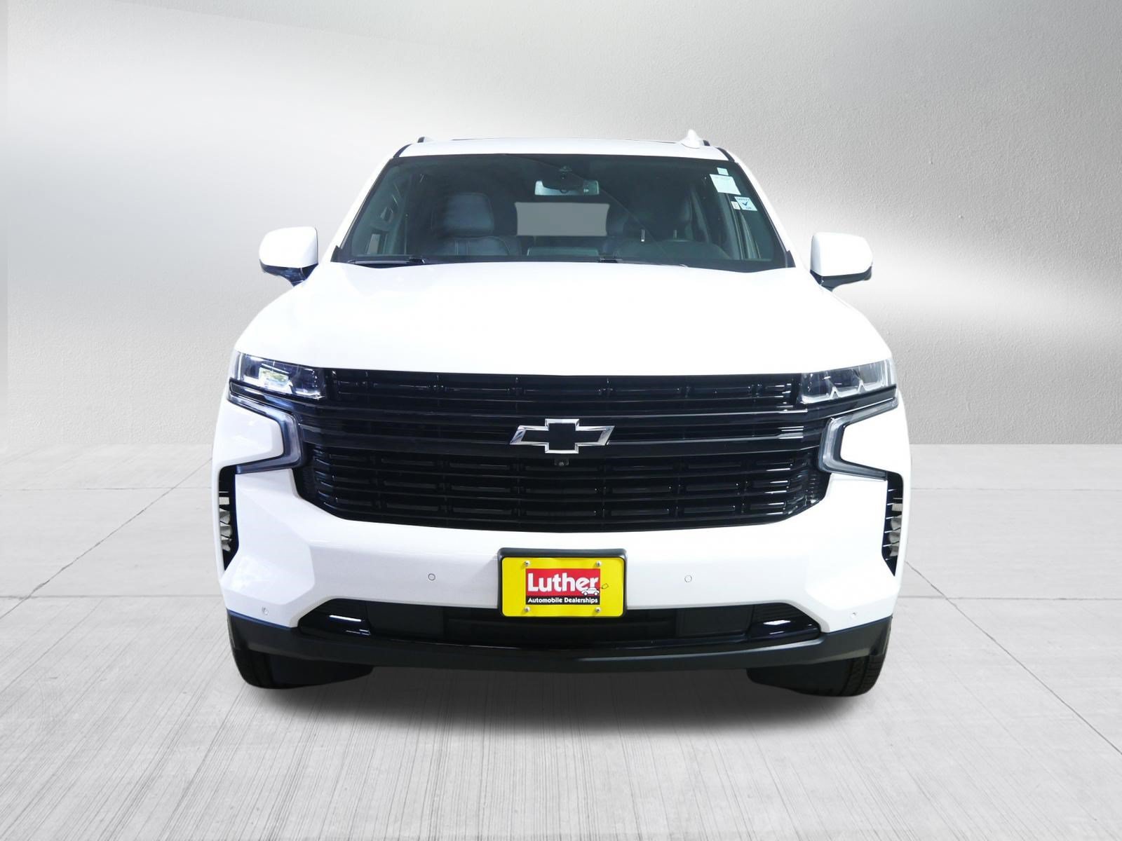 Used 2024 Chevrolet Suburban RST w/ Luxury Package AWD/4WD image 2
