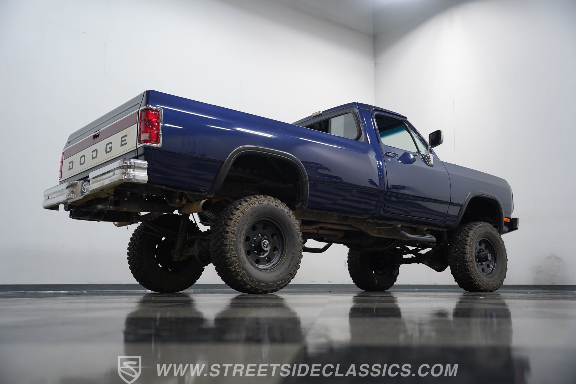 Used 1988 Dodge D/W Truck 250 AWD/4WD image 27