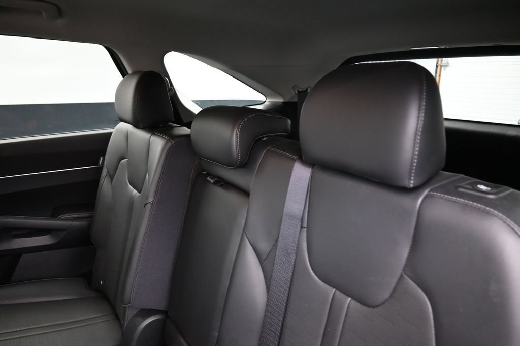 Certified 2024 Kia Sorento S AWD/4WD image 12
