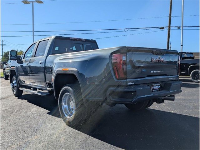 New 2026 GMC Sierra 3500 Denali w/ Denali Reserve Package image 5