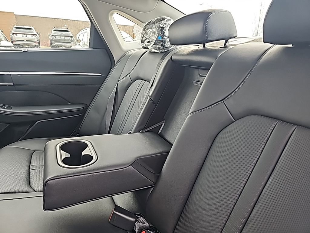 New 2026 Hyundai Sonata Limited FWD image 32