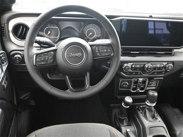 New 2025 Jeep Gladiator Sport image 19