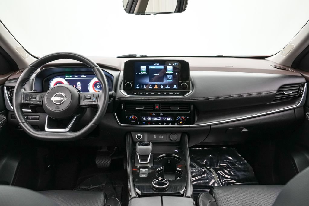 Used 2023 Nissan Rogue Platinum w/ Platinum Premium Package AWD/4WD image 14