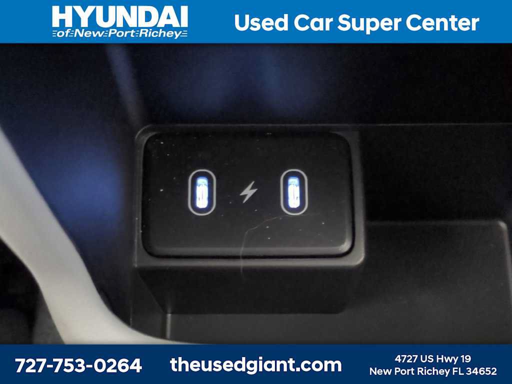 Used 2026 Hyundai Kona Limited FWD image 16