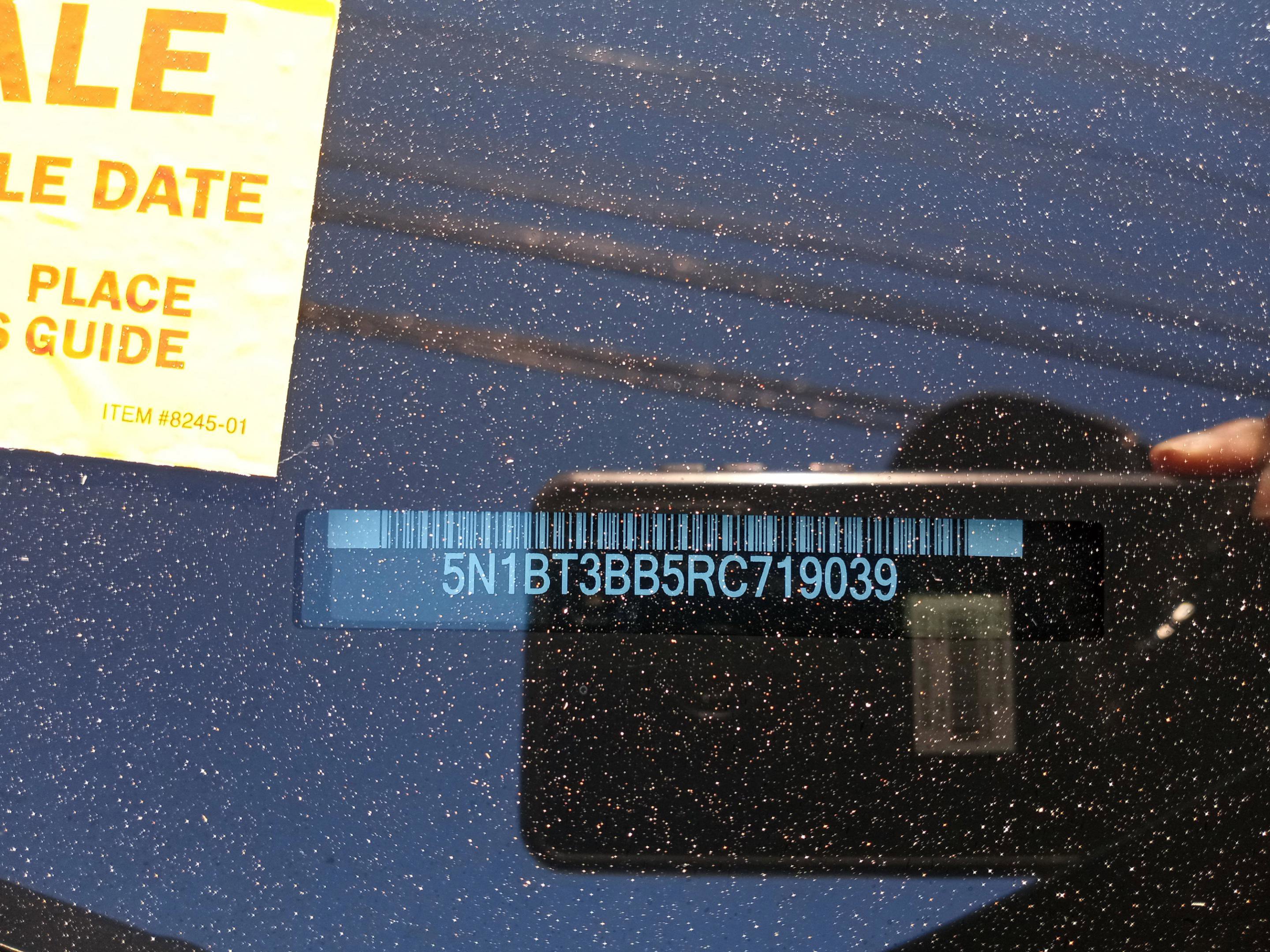 Used 2024 Nissan Rogue SV image 32