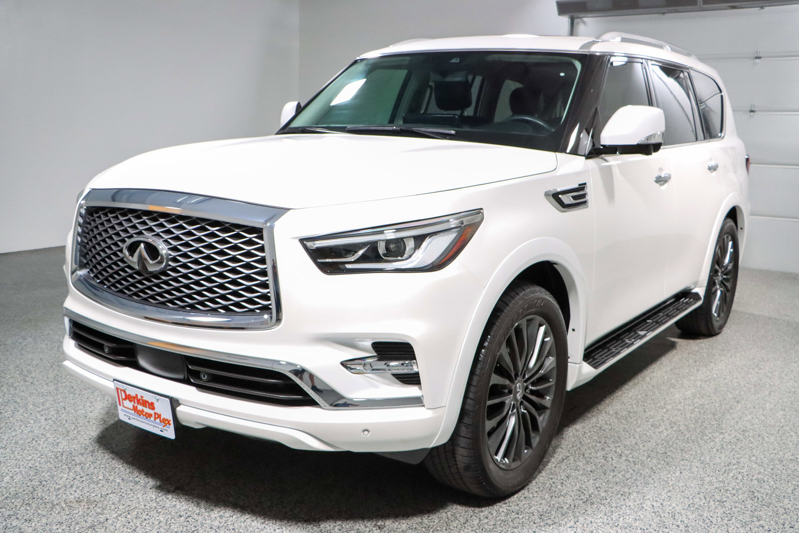 Used 2024 INFINITI QX80 Luxe w/ Cargo Package image 36