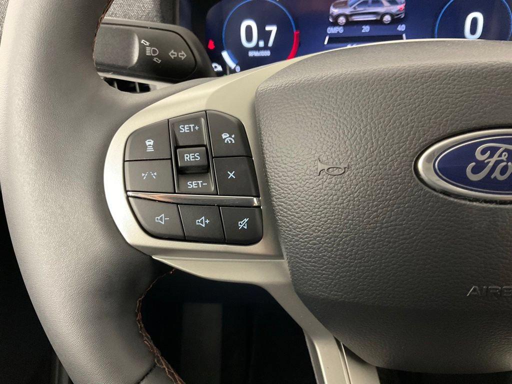 New 2026 Ford Explorer Active w/ Active Comfort Package RWD image 25