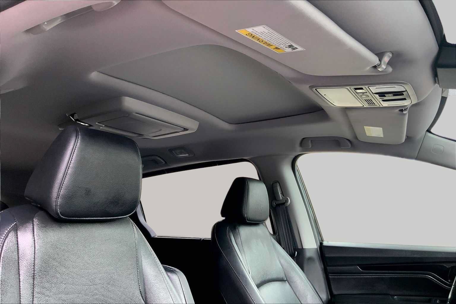 Used 2022 Honda Odyssey Touring image 14