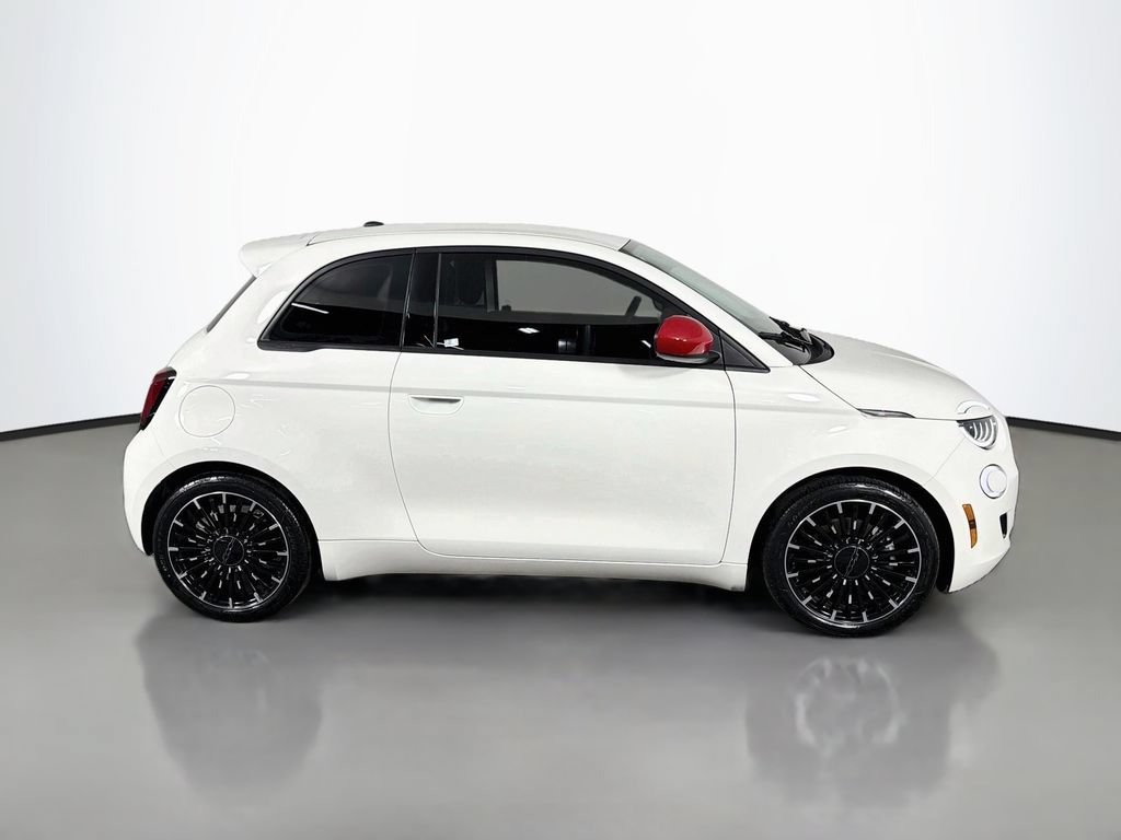 Used 2024 FIAT 500 e (RED) FWD image 8
