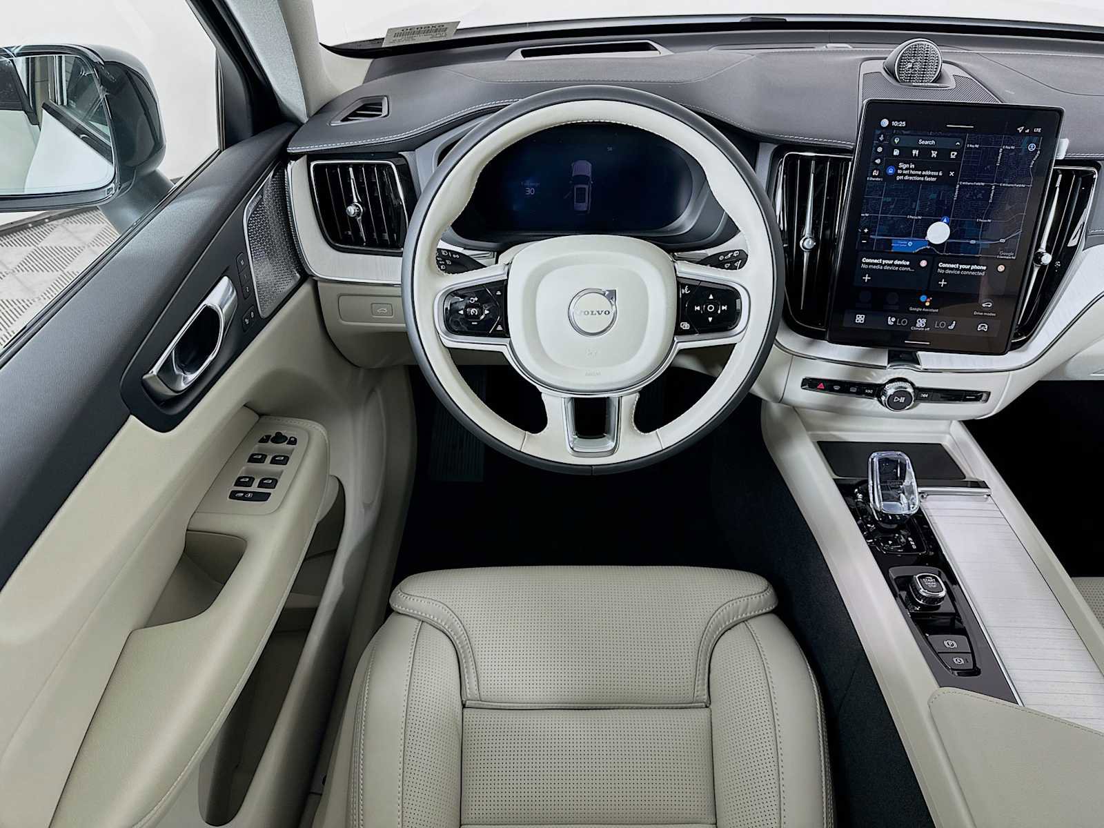 New 2026 Volvo XC60 B5 Ultra w/ Climate Package PRO image 21