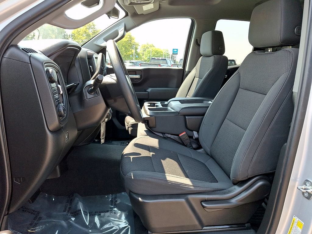 Certified 2020 Chevrolet Silverado 1500 Custom w/ Custom Value Package AWD/4WD image 14