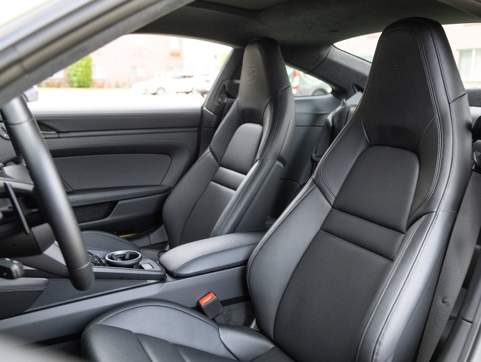 Certified 2025 Porsche 911 Carrera 4 GTS AWD/4WD image 5