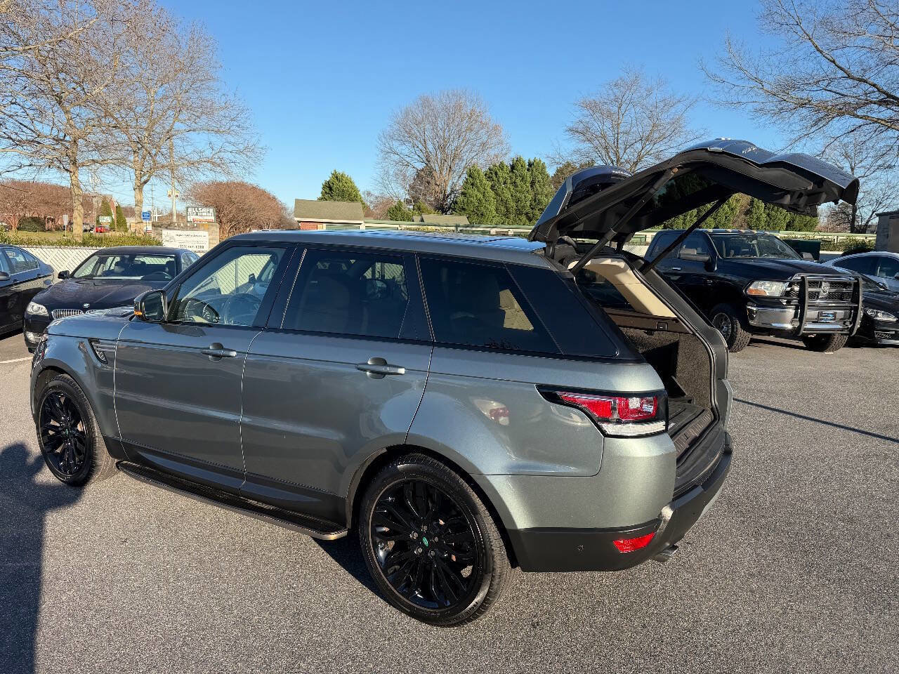 Used 2017 Land Rover Range Rover Sport HSE AWD/4WD image 6