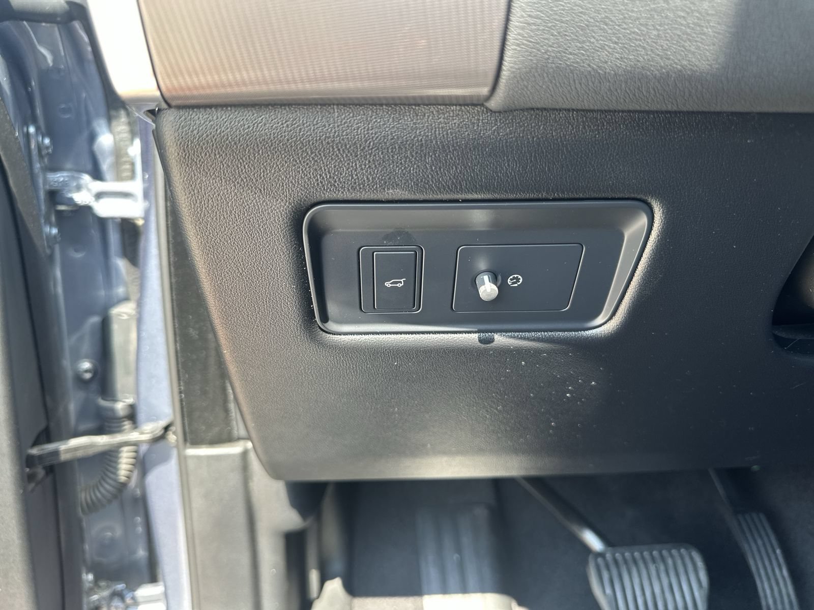 Used 2019 Land Rover Range Rover Sport HSE AWD/4WD image 18