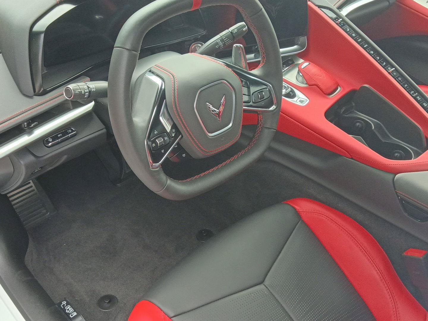 Used 2025 Chevrolet Corvette Stingray Preferred Conv w/ Battery Protection Package RWD image 6