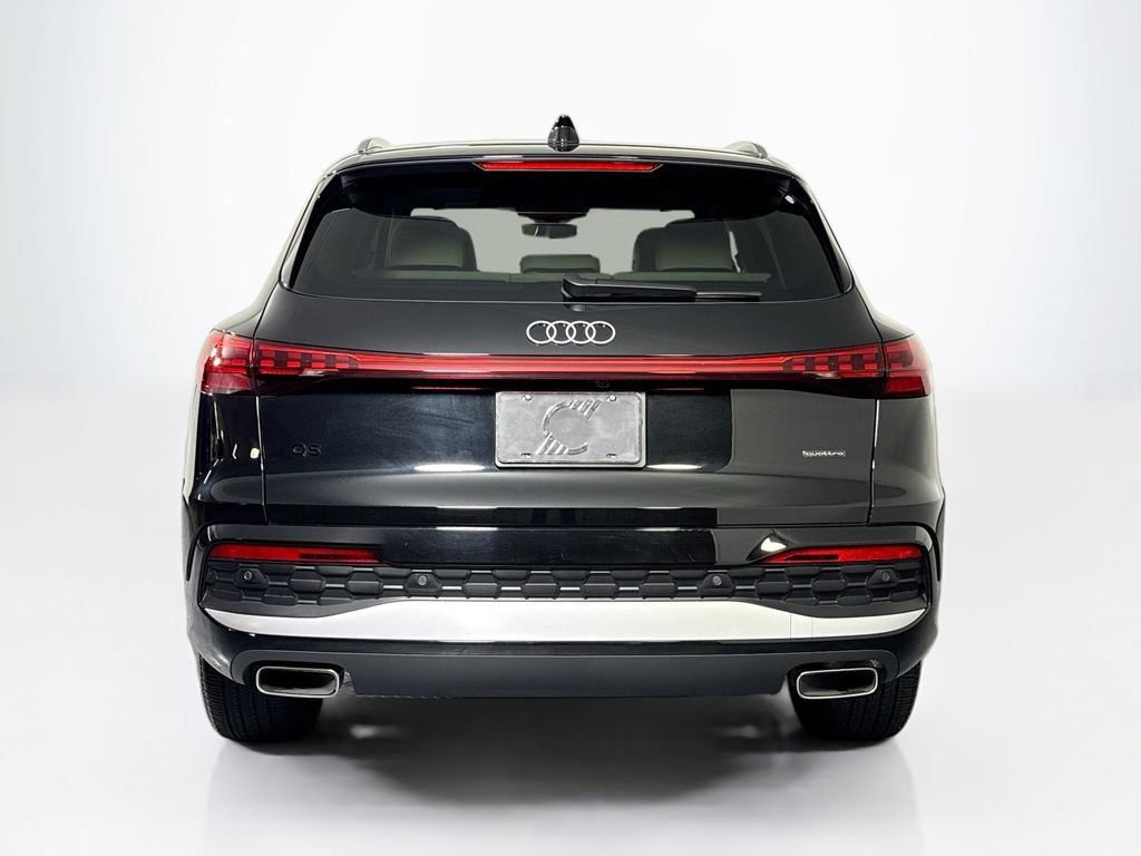 Used 2025 Audi Q5 Premium w/ Convenience Package AWD/4WD image 4