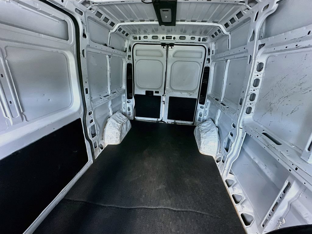 Used 2025 RAM ProMaster 2500 w/ Convenience Group FWD image 23