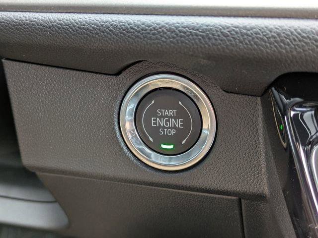 New 2026 Chevrolet Traverse LT w/ Driver Confidence Package image 32