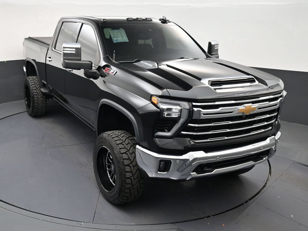 Used 2024 Chevrolet Silverado 2500 LTZ w/ LTZ Plus Package AWD/4WD image 19