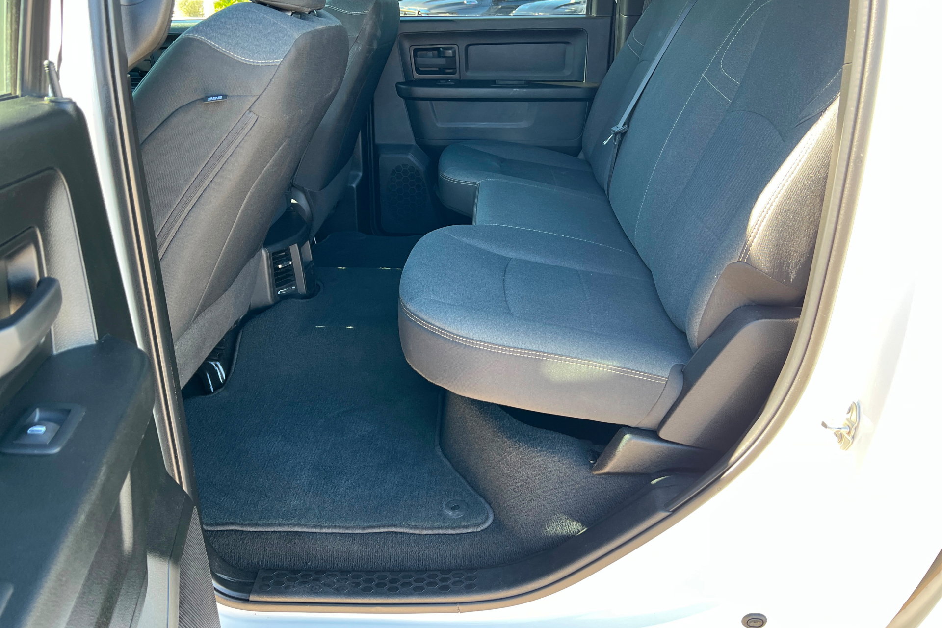 Certified 2024 RAM 3500 Tradesman w/ Chrome Appearance Group image 21