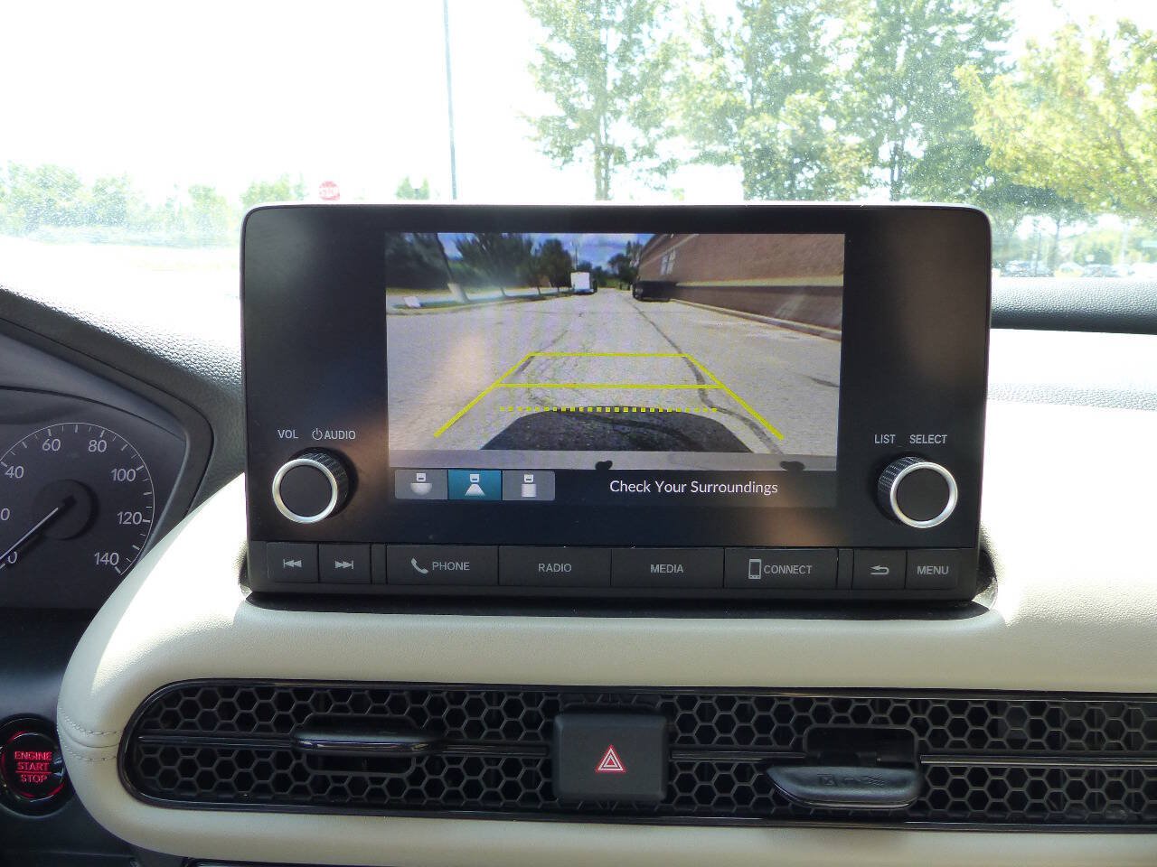 Used 2023 Honda HR-V LX image 28