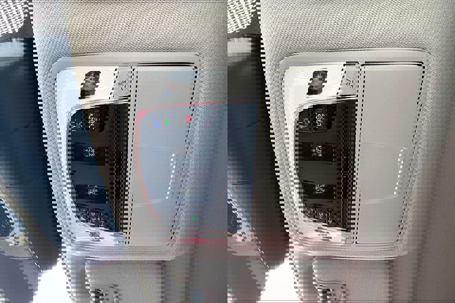 Certified 2025 Acura RDX w/Technology Package image 32