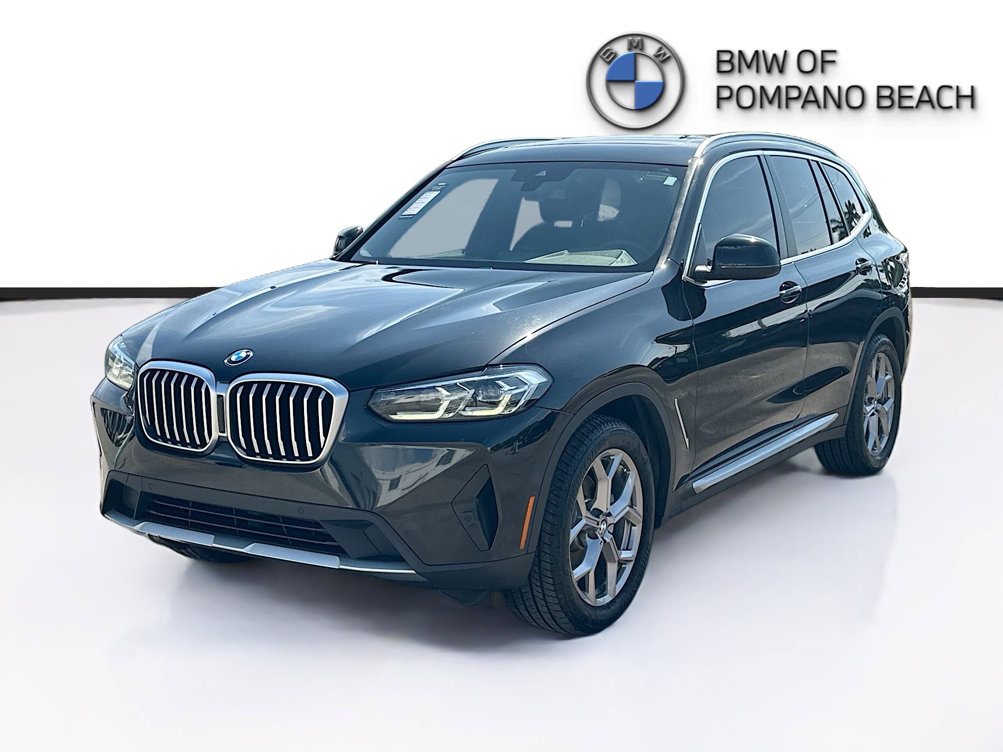 Used 2022 BMW X3 sDrive30i w/ Convenience Package RWD image 3