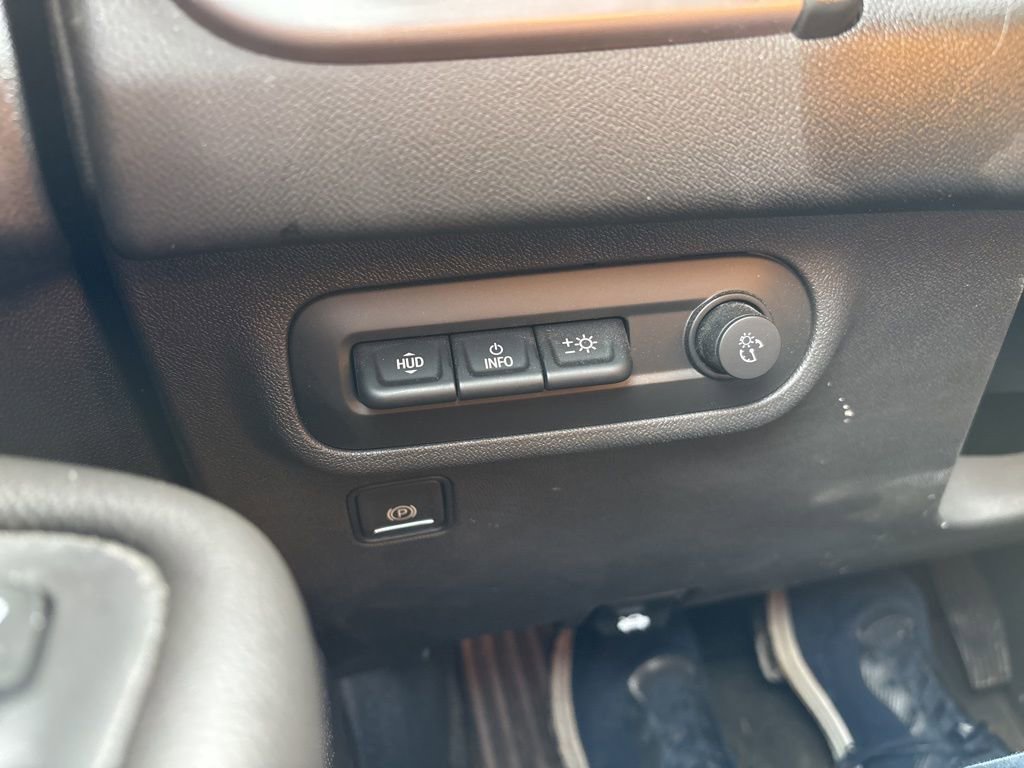 Used 2023 GMC Terrain AT4 w/ Infotainment Package II image 16