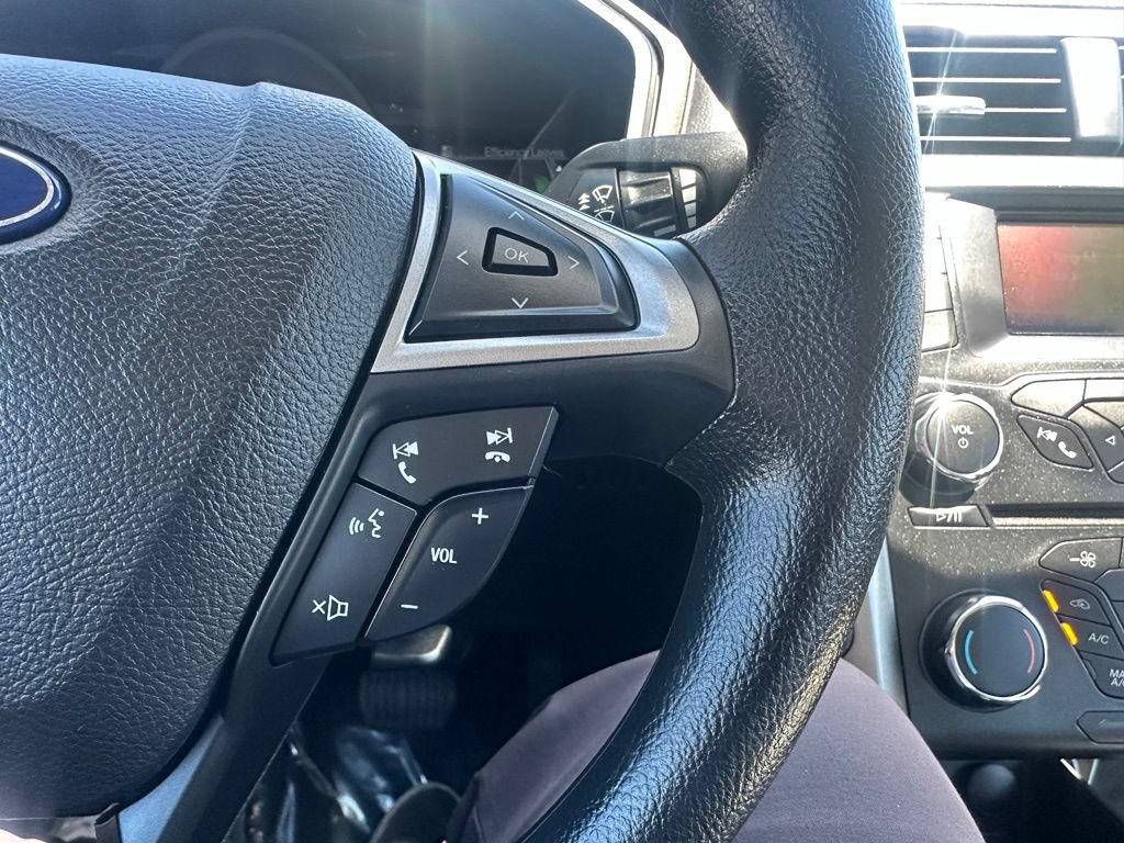 Used 2018 Ford Fusion S FWD image 14