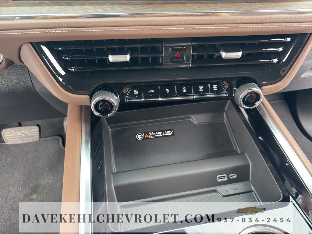 Used 2025 Chevrolet Tahoe High Country image 17