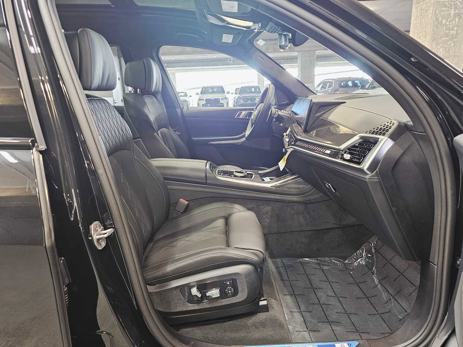 New 2026 BMW X7 M60i image 28