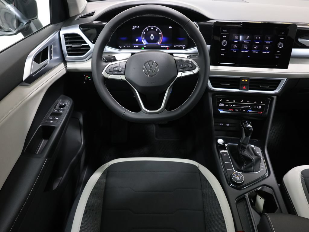 New 2026 Volkswagen Taos SE AWD/4WD image 16