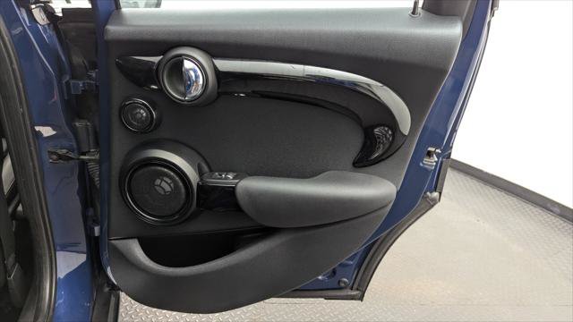 Used 2016 MINI Cooper S FWD image 18