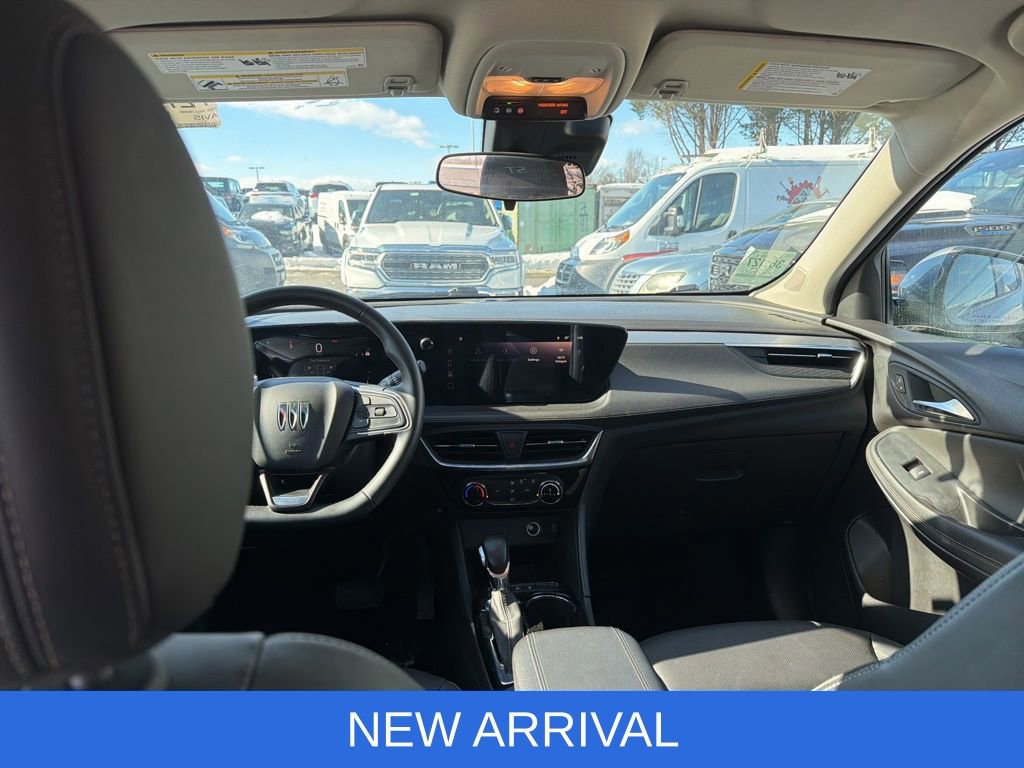 Used 2024 Buick Encore GX Sport Touring image 17