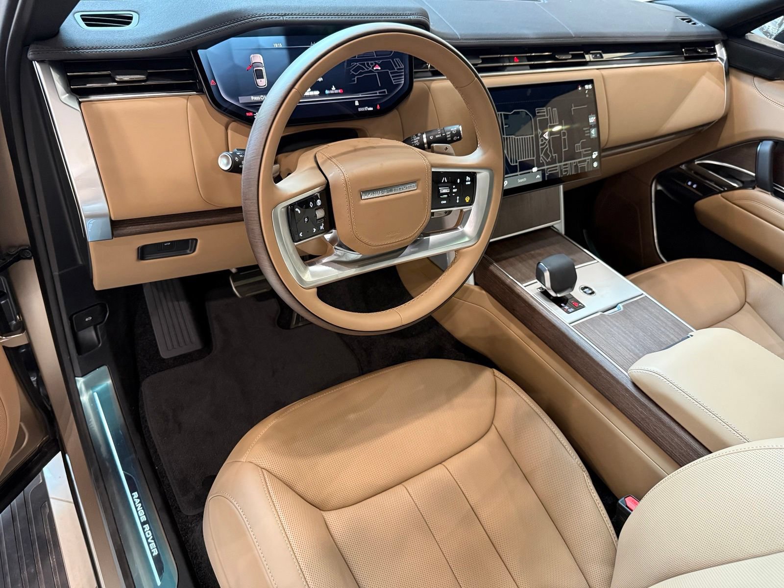 New 2026 Land Rover Range Rover SE AWD/4WD image 13