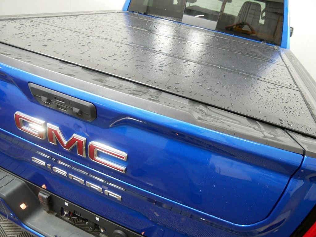 Used 2023 GMC Sierra 1500 AT4 w/ AT4 Preferred Package image 5