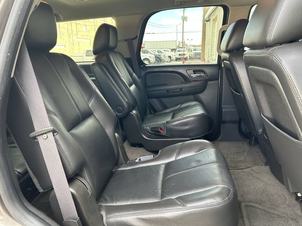 Used 2013 Chevrolet Tahoe LT w/ Texas Edition RWD image 18