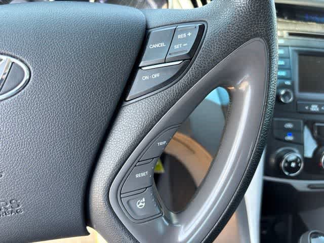 Used 2014 Hyundai Sonata GLS w/ Popular Equipment Group 2 FWD image 12