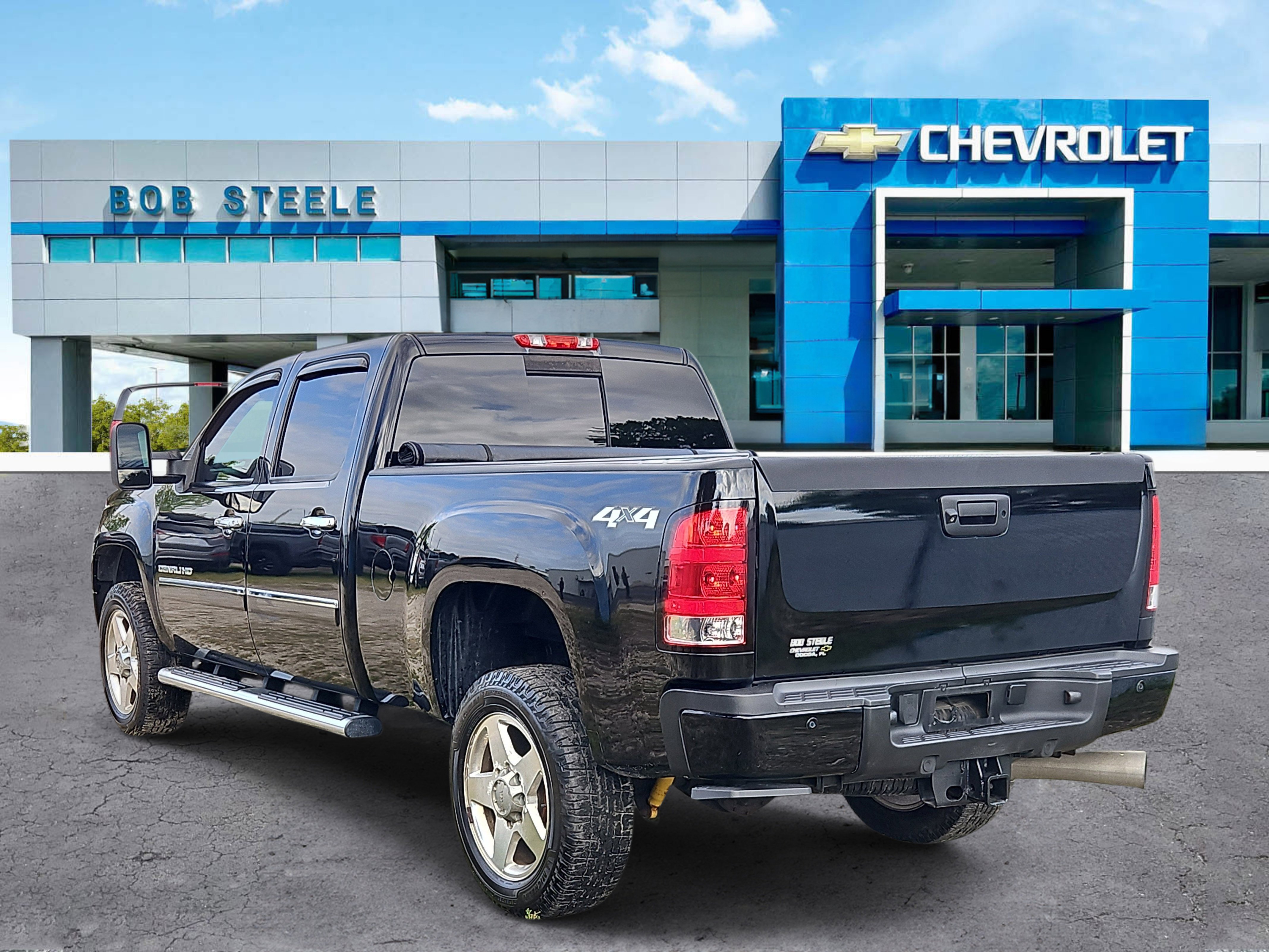 Used 2014 GMC Sierra 2500 Denali image 3