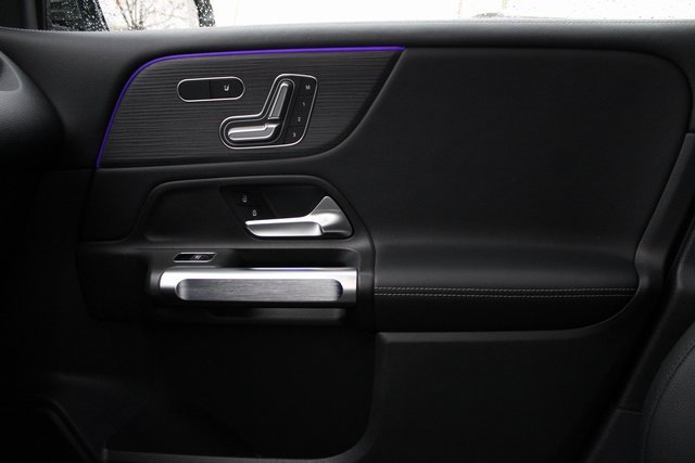 Used 2023 Mercedes-Benz GLB 250 4MATIC image 30